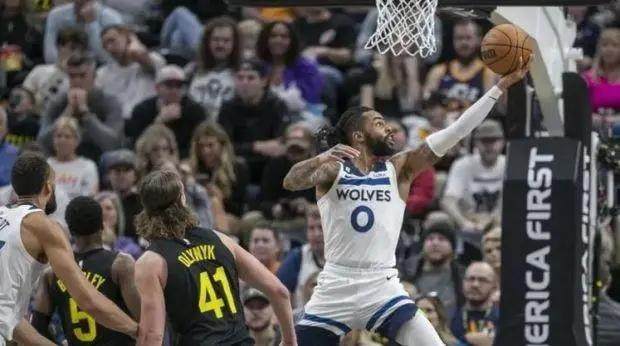 虎扑体育-戈贝尔故地重游拉塞尔抢戏 森林狼4战3胜渐入佳境